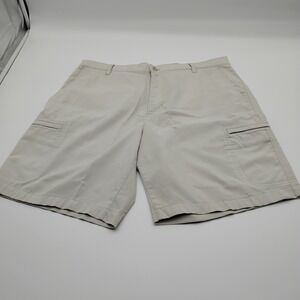 Chaps Golf Mens Size 34 Khaki Performance Cargo Shorts Stretch Tan A0073